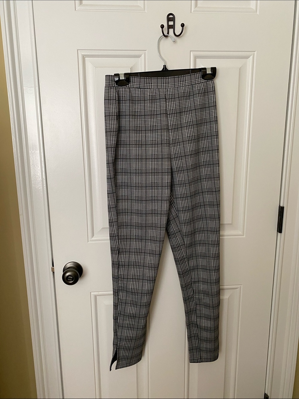 SHEIN Gray Plaid Ankle Cropped Pants
